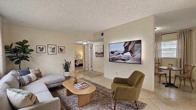 Photo - 1235 NW 6th St Unit 3