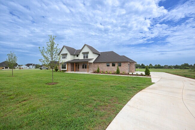 Photo - 2920 Edgefield Ln