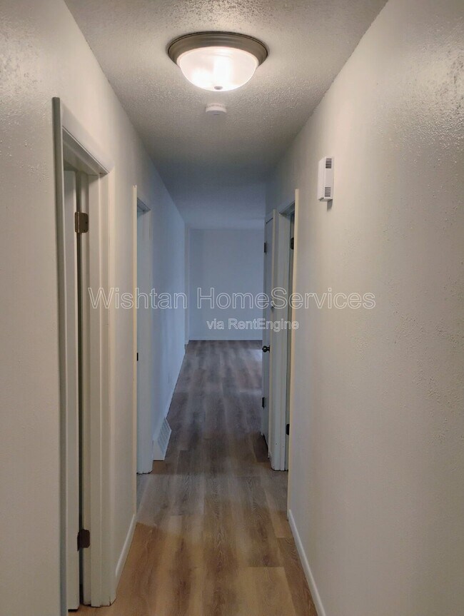 Photo - 22 N 17th Ave