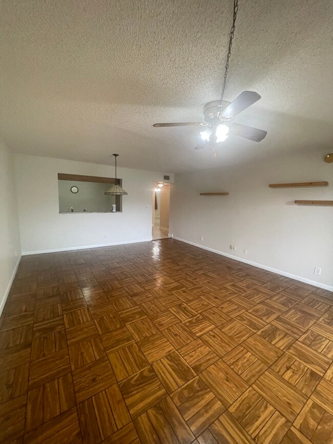 2073 Coral Ridge Dr Unit Saxon Woods