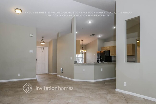 Photo - 1891 Tulip Ln