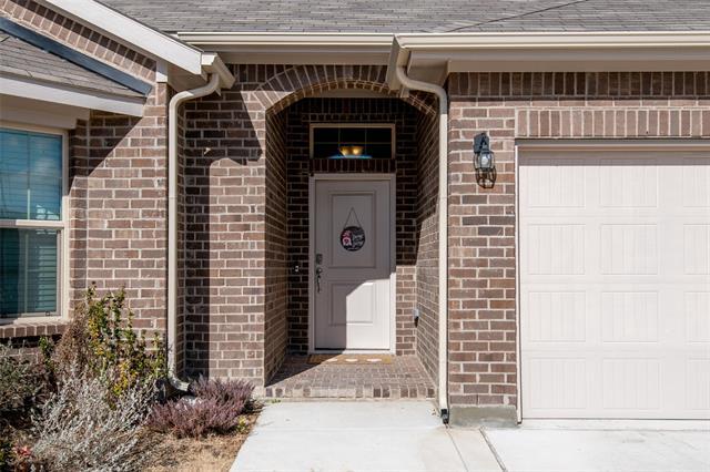 Photo - 1117 Croxley Wy