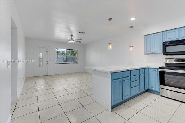 Photo - 821 NW 41st St Unit B