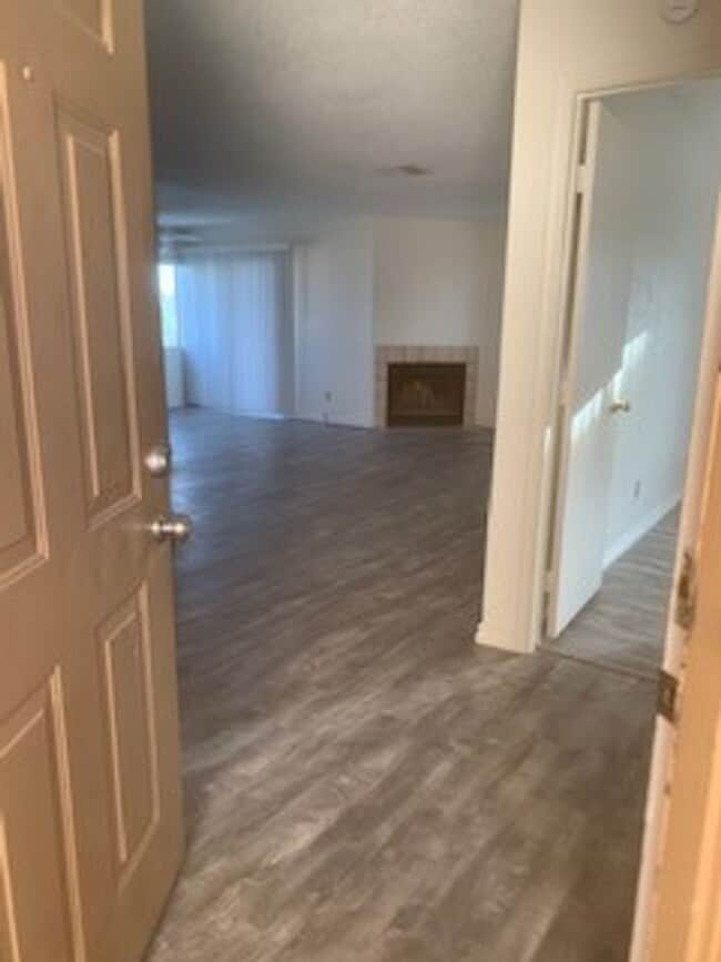 2193 Aspen Mirror Way