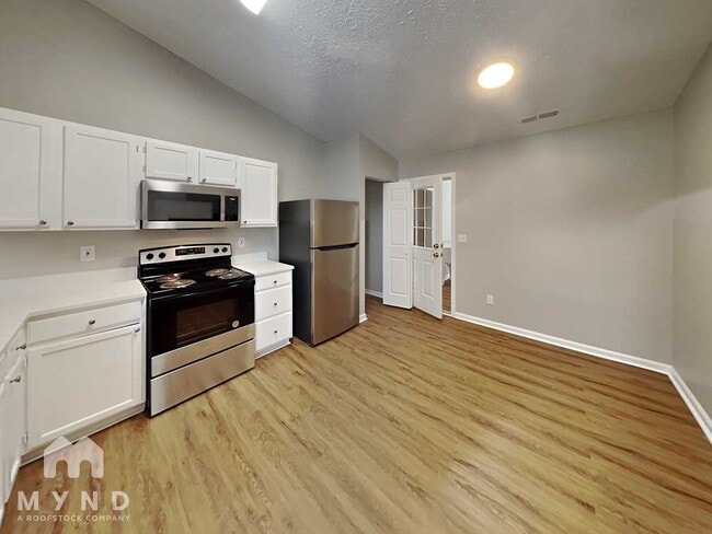 Photo - 103 Adlett Ln