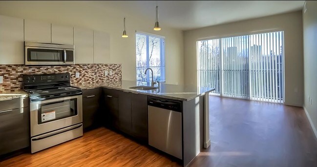 Living Area - Ascent Uptown