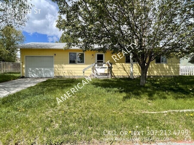 Building Photo - 607 9th St Rental