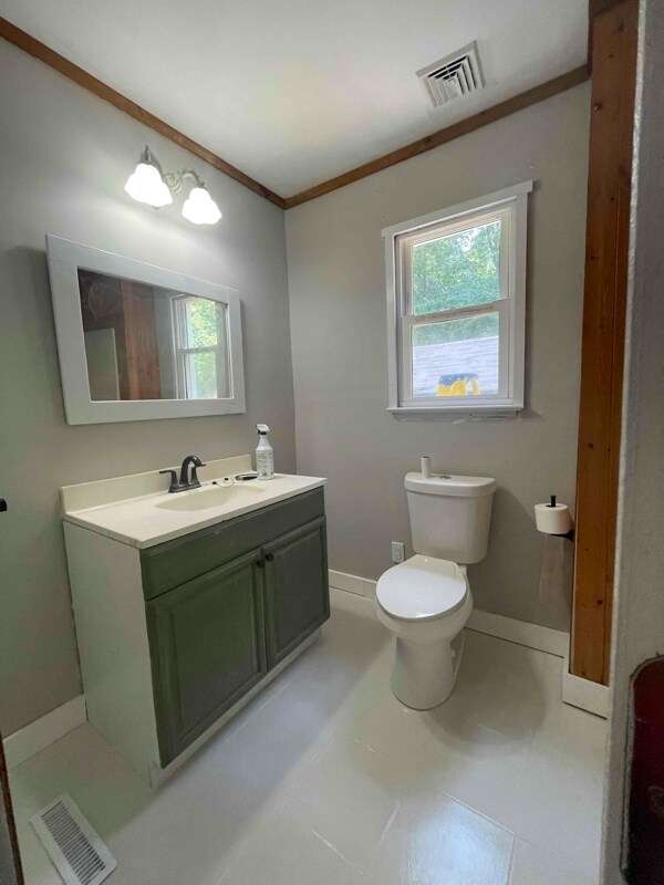 Photo - 340 Windmill Point Rd