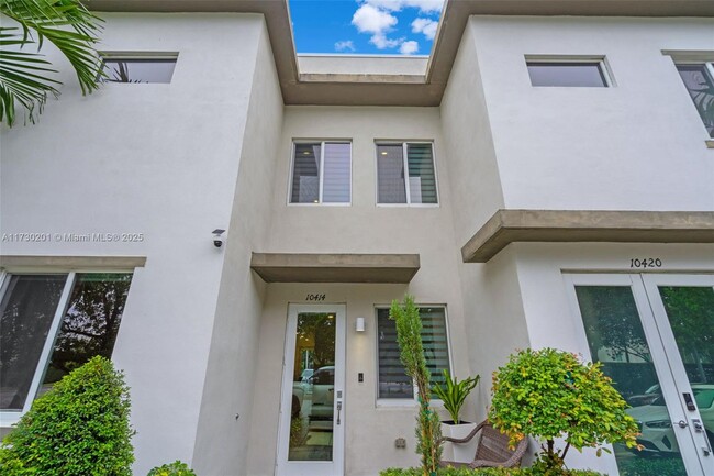 Photo - 10414 NW 67th St Townhome