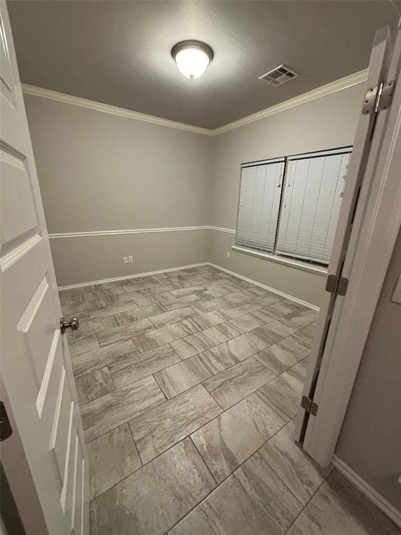 Photo - 724 Windy Ln