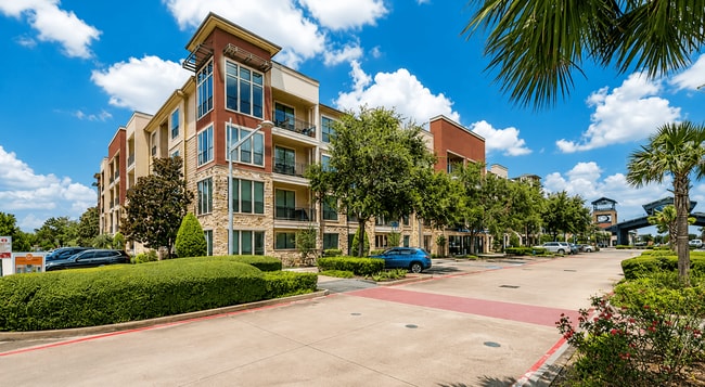 Photo - The Residences at Pearland Town Center