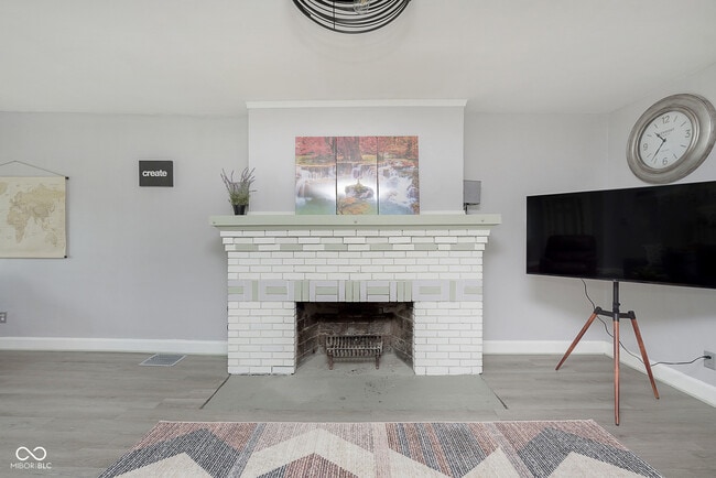 Photo - 4237 Graceland Ave