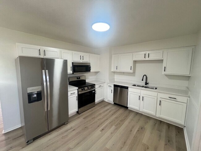 Photo - 4BR/1Ba house-Ready to make your new home!