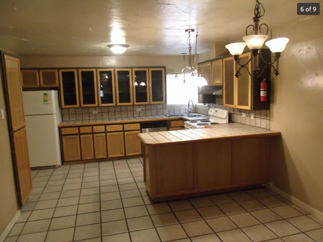 Photo - 31 Ranchitos Rd NW