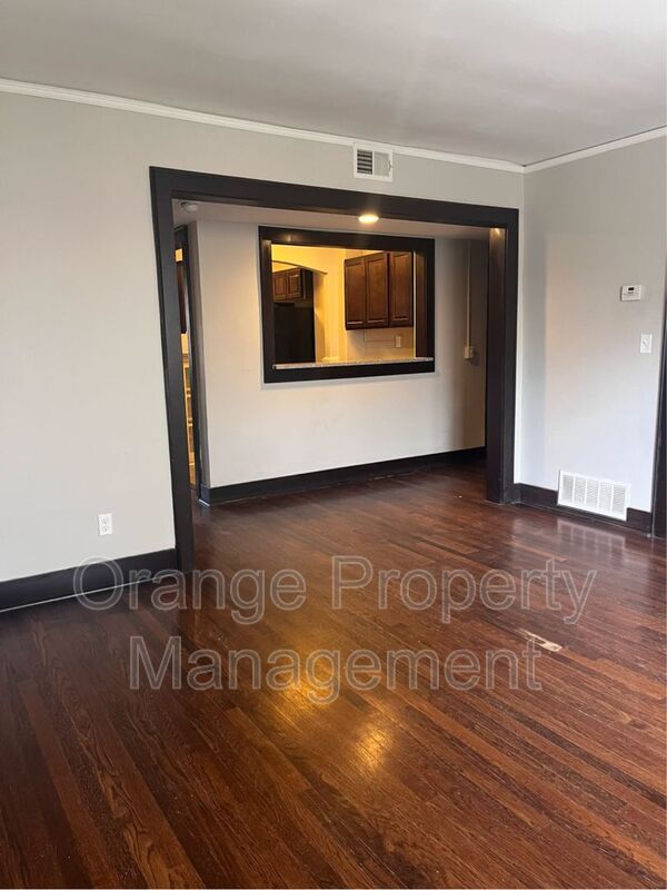 Photo - 3302 Burt St Unit #6