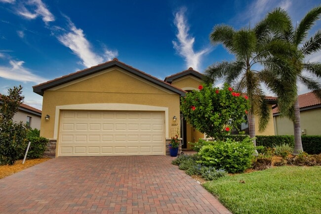 Building Photo - Seasonal Short-Term Single Family located at Sarasota National Golf Club (Social Membership) with...
