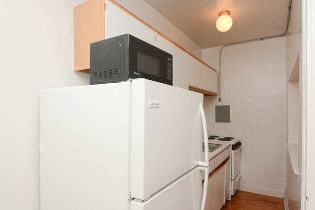 Photo - 3345 N Marshfield Ave Unidad 804