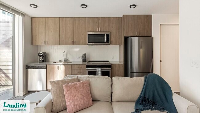 Photo - 2301 E Union St Unidad B208