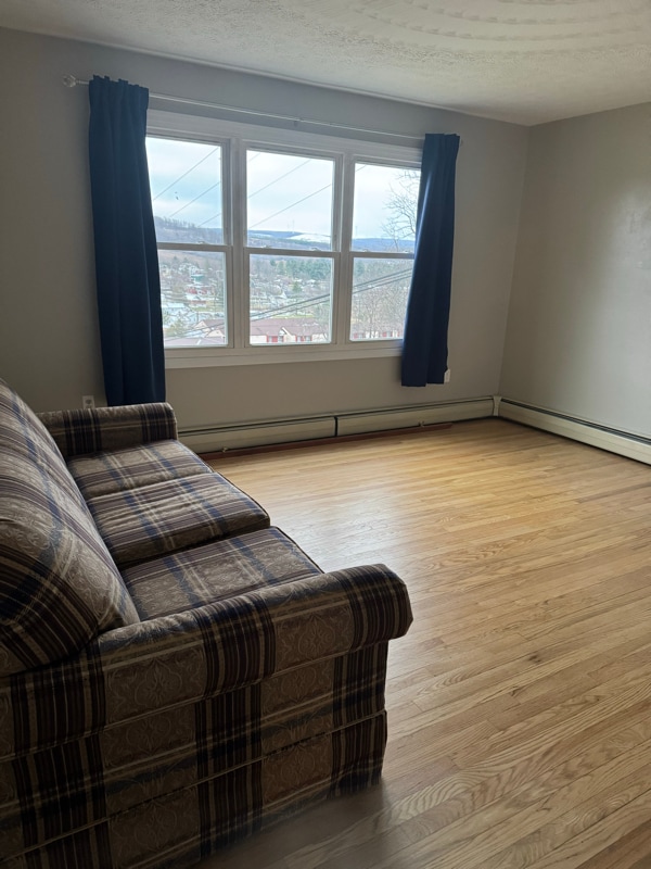 Photo - 156 Spring St