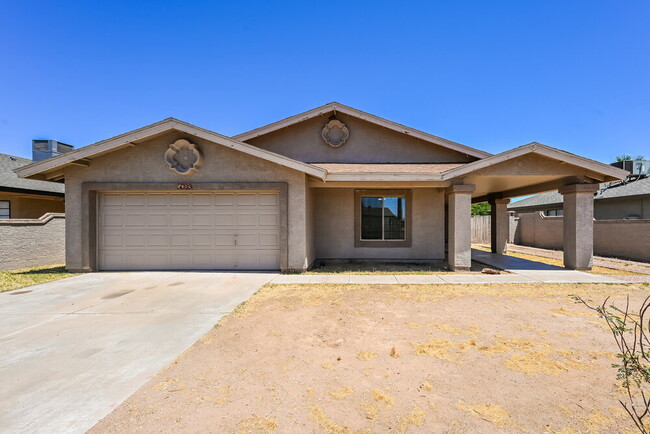 Building Photo - 5209 N 78th Dr