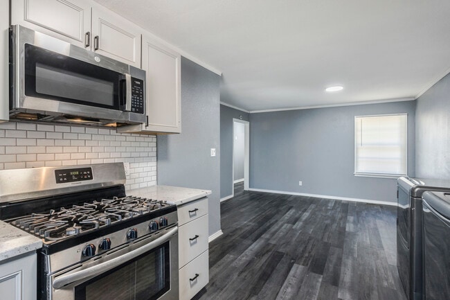 Photo - 308 S Payne St