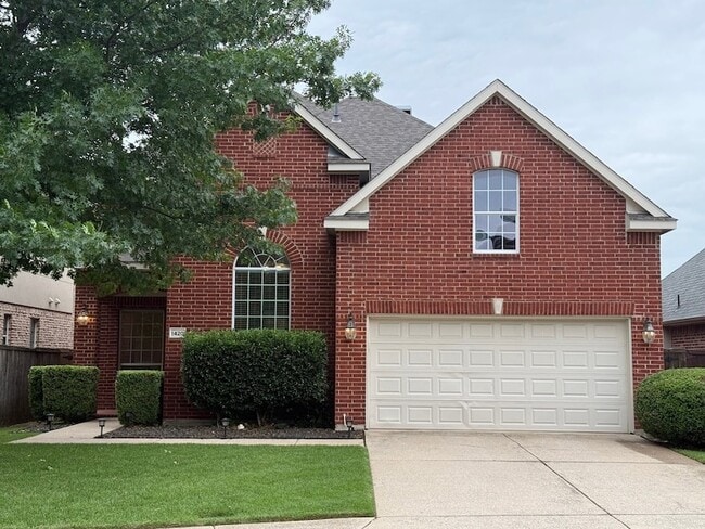 Building Photo - 1420 Somerset Dr