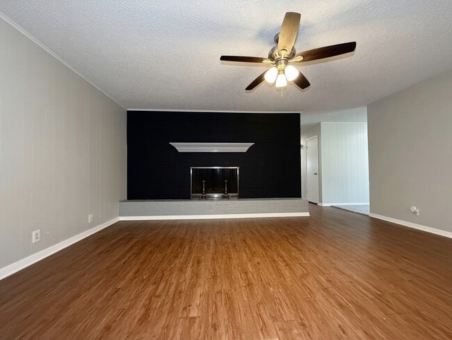 Photo - 3113 Northridge Dr