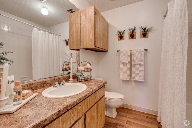 2BR, 2BA- 1000SF