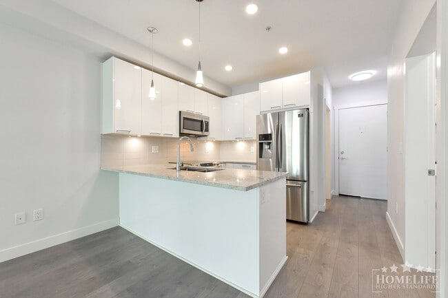 Photo - Bright 2 Bedroom Condo at The Georgia in Downtown Langley Unit 318