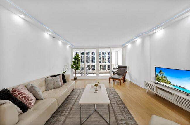 Photo - 1717 N Bayshore Dr Unidad ID1054089P