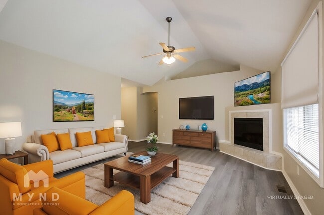 Photo - 413 Denton Cir