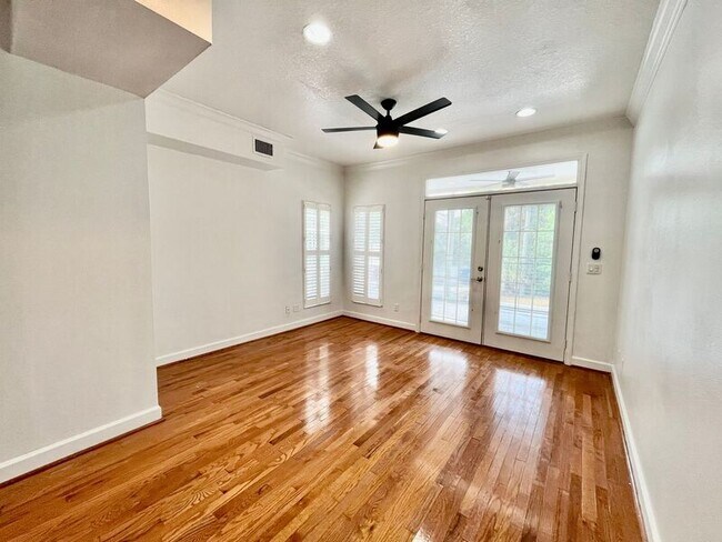 Photo - 3006 W Julia St Unit C