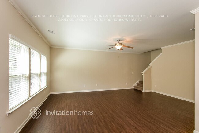 Photo - 3479 Village Park Ln SW