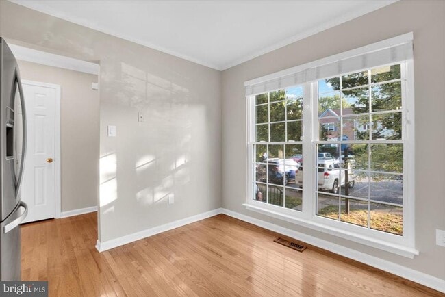 Photo - 908 Smartts Ln NE