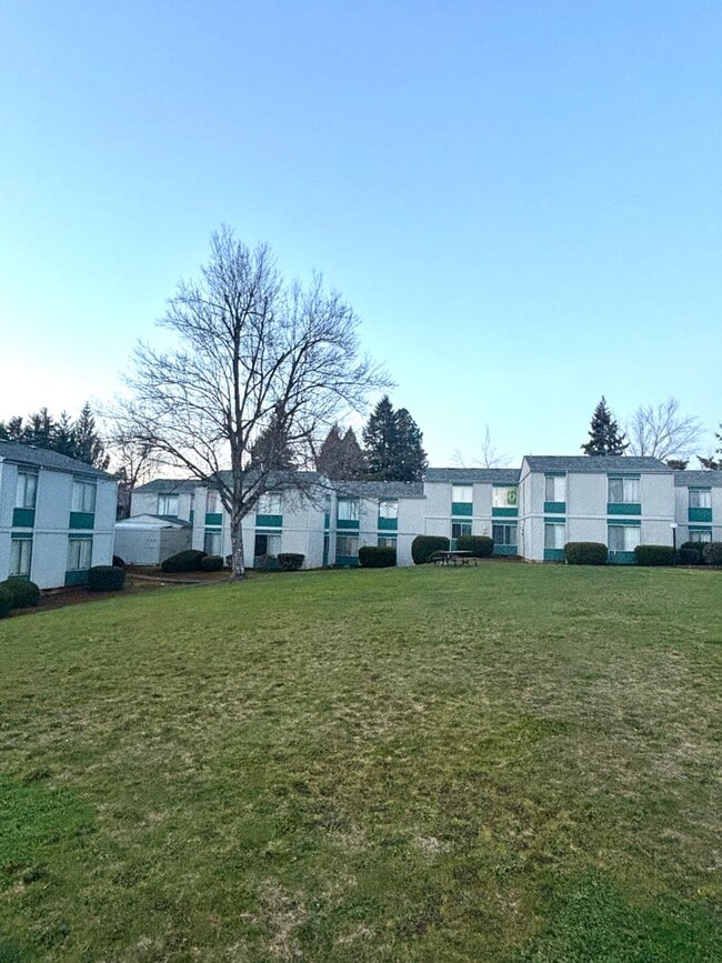 Photo - Sunnyside Village Apartments