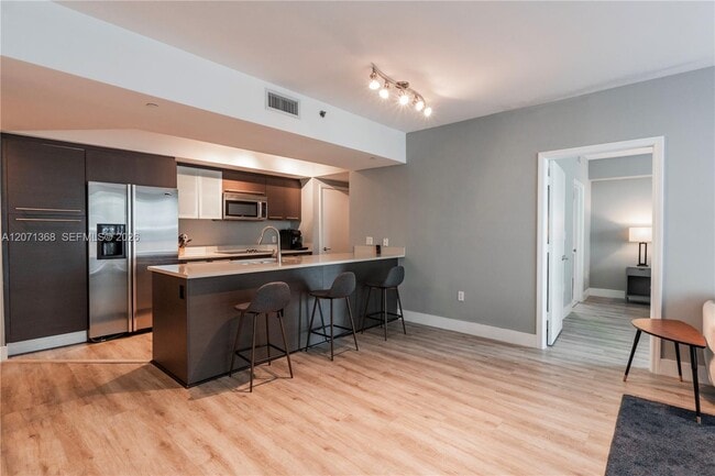 Photo - 55 SE 6th St Unidad 1205