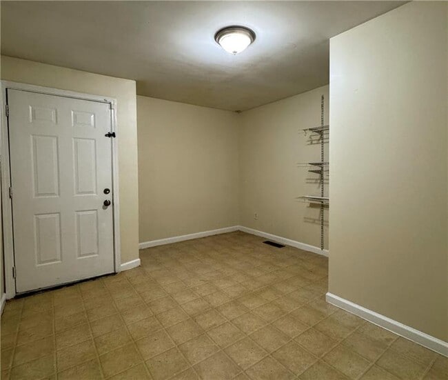 Photo - 1637 Columbia Dr