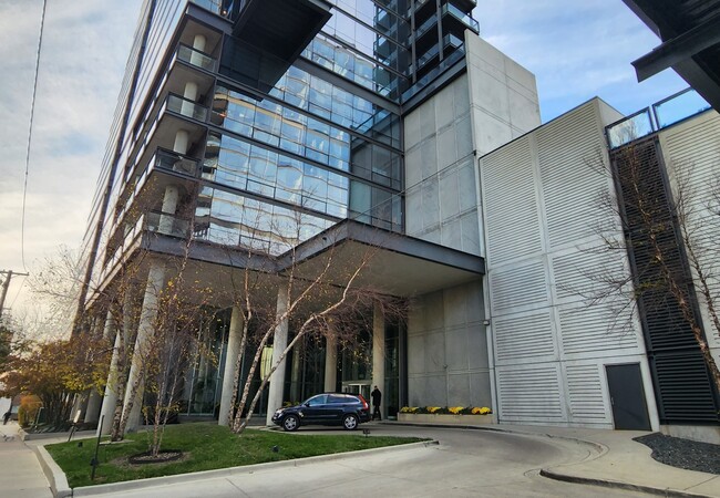 Photo - 860 W Blackhawk St Condo Unit 1403