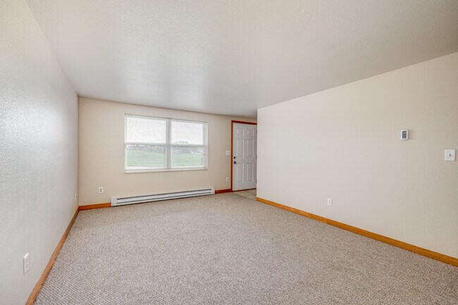 Photo - 1055 W South Park Ave