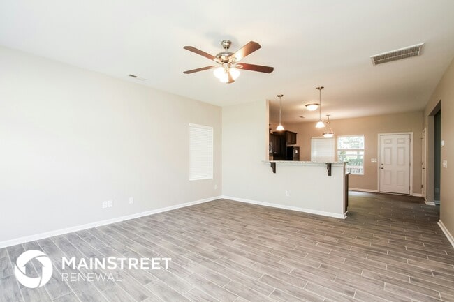 Photo - 150 Daisy Ave