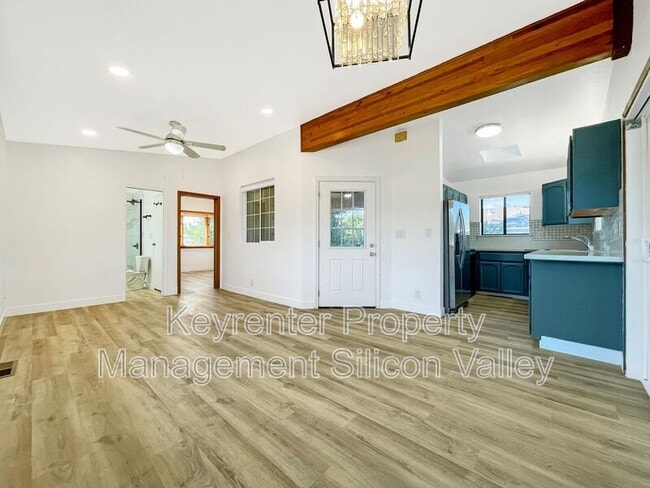 Building Photo - 1102 Audrey Ave Rental
