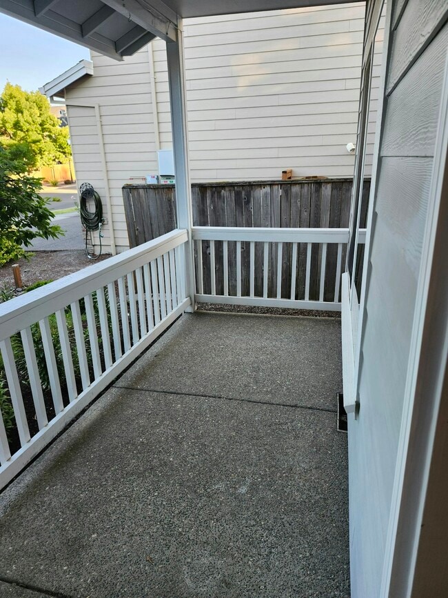 Photo - 203 NE 55th Ave