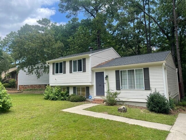 Photo - 101 Forestview Cir House