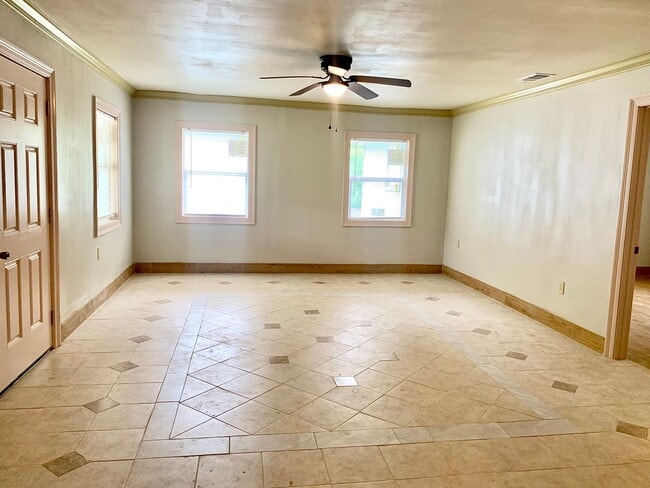 Photo - 3BD/2BA House for Lease in Bristol Place Subdivision in Baton Rouge