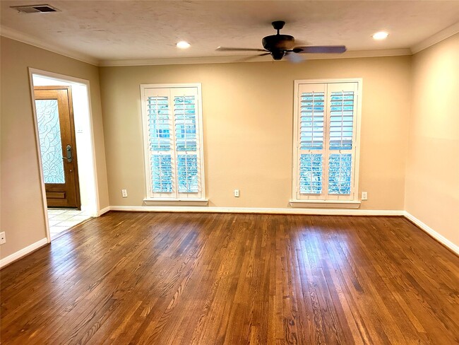 Photo - 5022 Darnell St