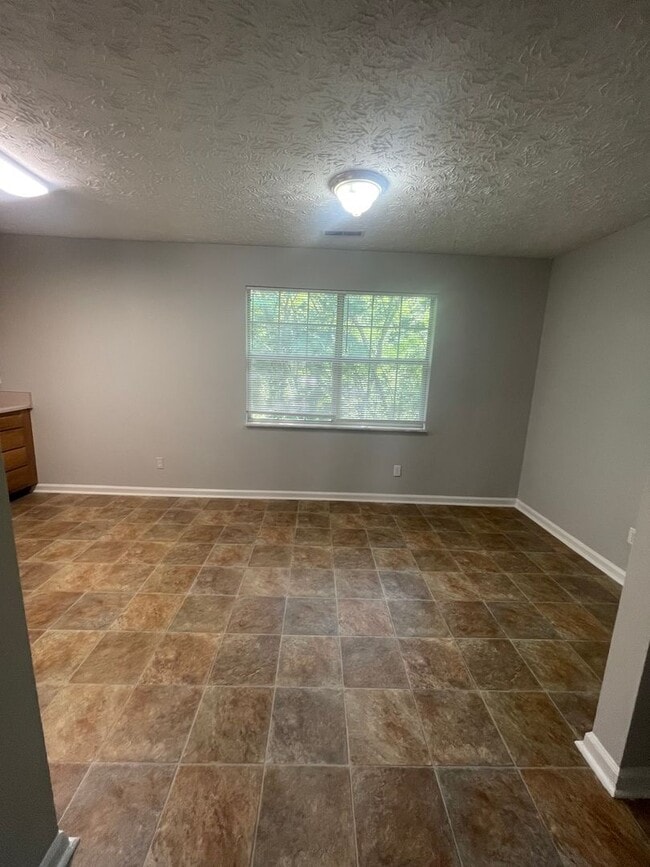 Photo - 3 bed, 2 bath, 2 car garage home w/ finished basement/bonus room in West Knox
