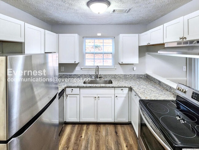 Photo - 2800 Pebblebrook Ct