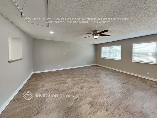 Photo - 1003 Rosewood Ln