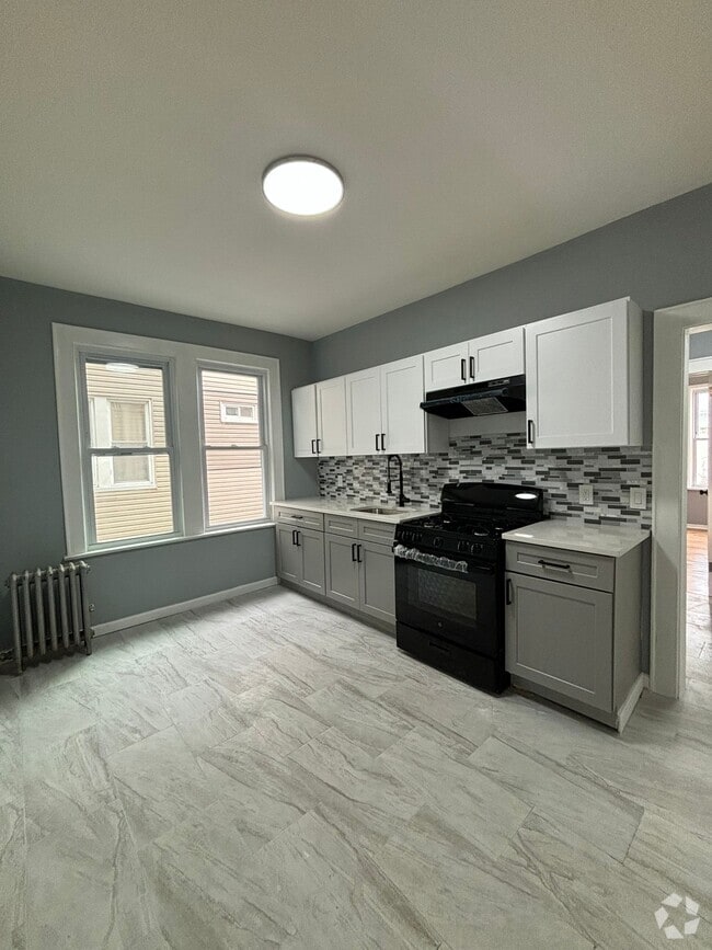 Building Photo - 25 Underwood St Unit 1L Rental