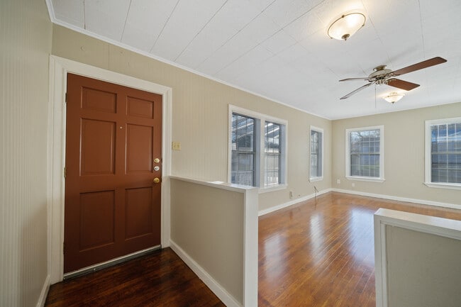 Photo - 103 Cosgrove St